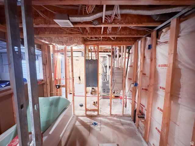 977 W BRENNAN ST, Bluffdale, UT 84065