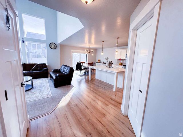 977 W BRENNAN ST, Bluffdale, UT 84065