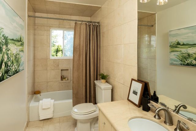 2910 Sherwood Drive, San Carlos, CA 94070