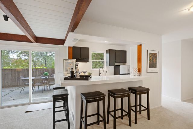 2910 Sherwood Drive, San Carlos, CA 94070