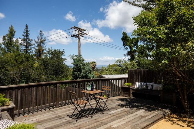 2910 Sherwood Drive, San Carlos, CA 94070