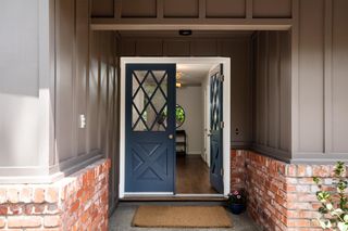 2910 Sherwood Drive, San Carlos, CA 94070