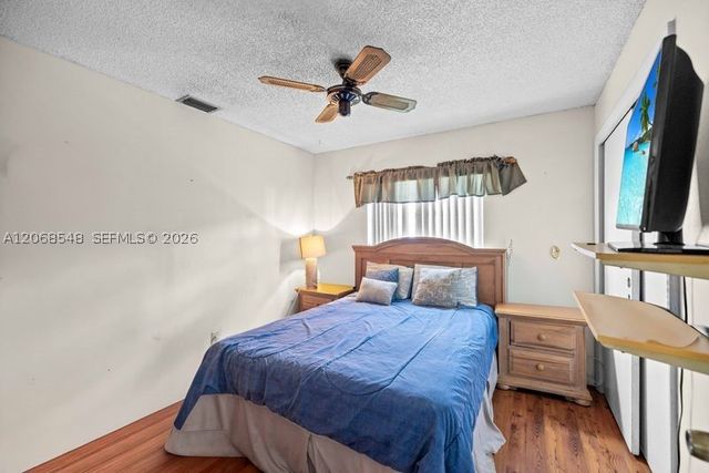 2160 NW 91st Ter, Pembroke Pines, FL 33024