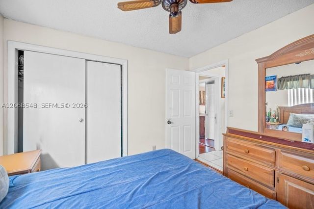 2160 NW 91st Ter, Pembroke Pines, FL 33024