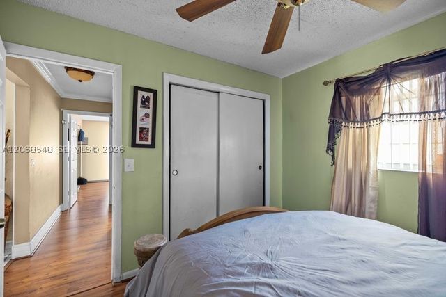 2160 NW 91st Ter, Pembroke Pines, FL 33024