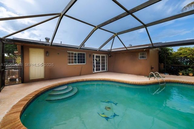 2160 NW 91st Ter, Pembroke Pines, FL 33024