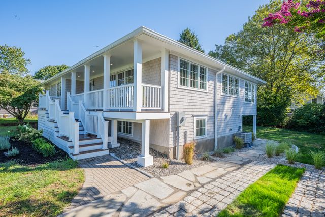 15 Highland Terrace, Madison, CT 06443