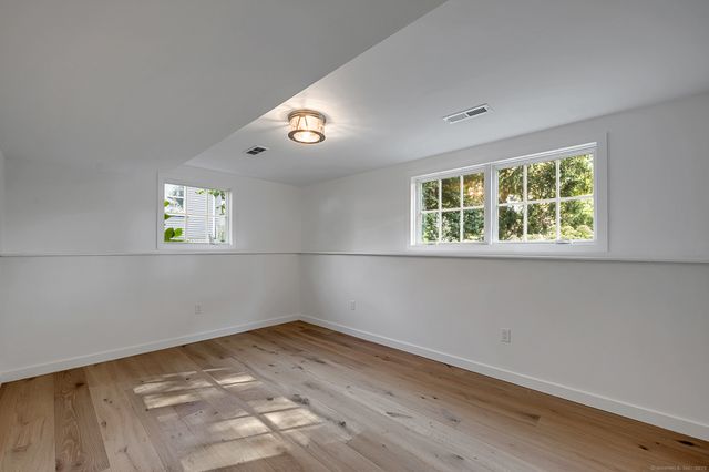 15 Highland Terrace, Madison, CT 06443
