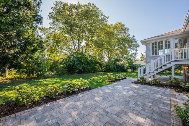 15 Highland Terrace, Madison, CT 06443