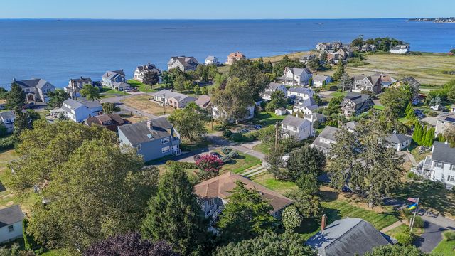15 Highland Terrace, Madison, CT 06443