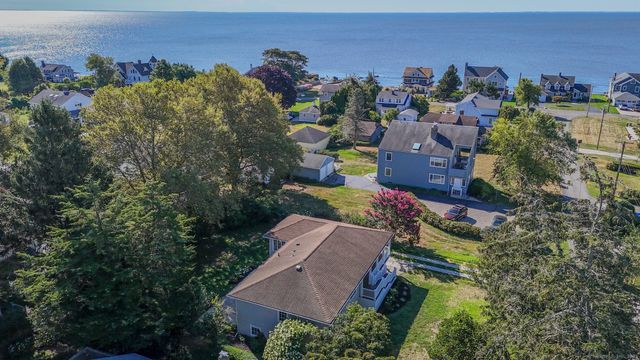 15 Highland Terrace, Madison, CT 06443