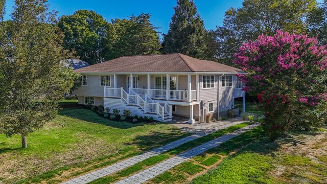 15 Highland Terrace, Madison, CT 06443