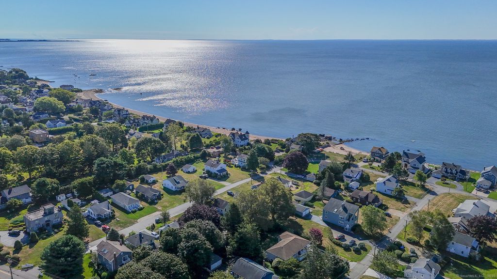 15 Highland Terrace, Madison, CT 06443