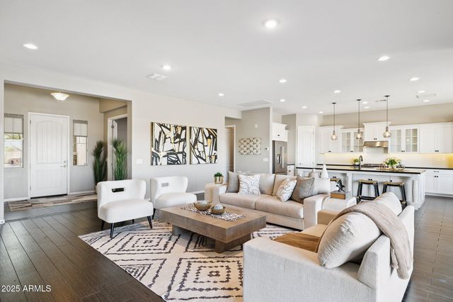 7707 S 43RD Place, Phoenix, AZ 85042