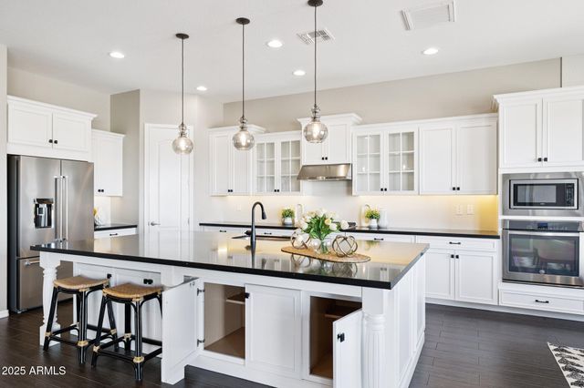 7707 S 43RD Place, Phoenix, AZ 85042