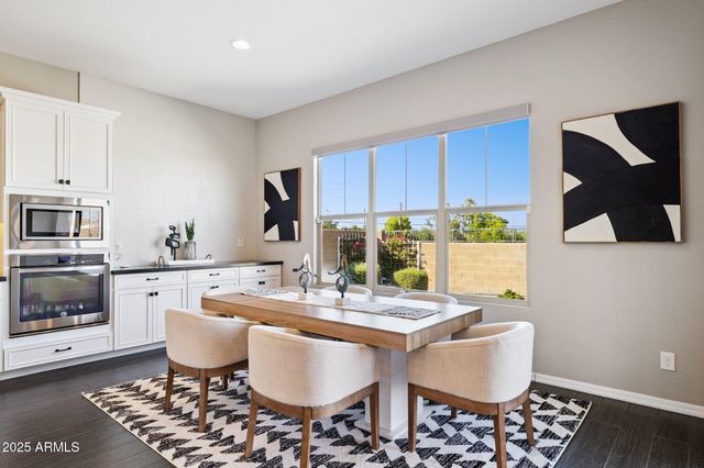 7707 S 43RD Place, Phoenix, AZ 85042