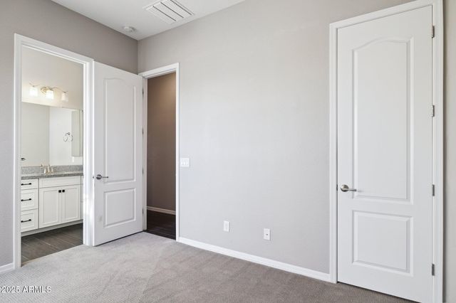 7707 S 43RD Place, Phoenix, AZ 85042