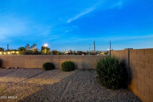 7707 S 43RD Place, Phoenix, AZ 85042