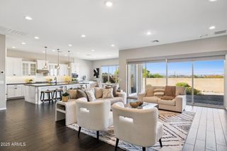 7707 S 43RD Place, Phoenix, AZ 85042