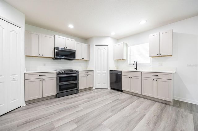 14384 NW 160 LANE, Alachua, FL 32615