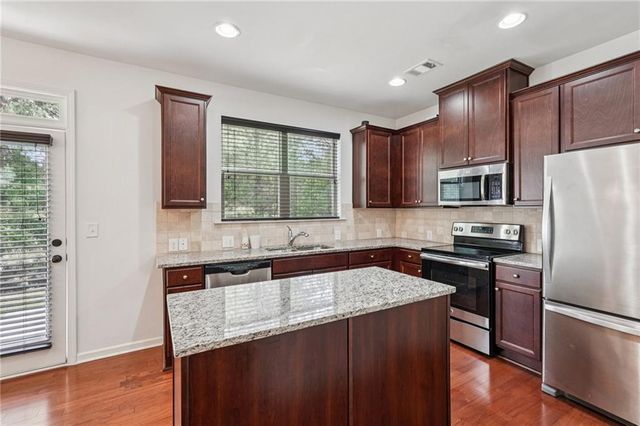 5710 Vinyard Lane, Cumming, GA 30041