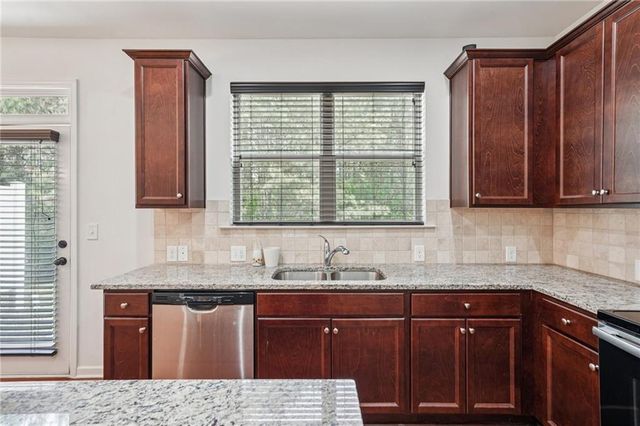 5710 Vinyard Lane, Cumming, GA 30041