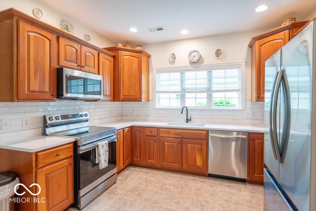 3382 E Nottinghill Drive, Plainfield, IN 46168