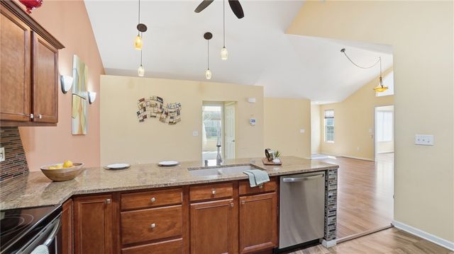 7026 Creekside Circle, Enon Vlg, OH 45324