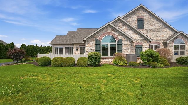 7026 Creekside Circle, Enon Vlg, OH 45324