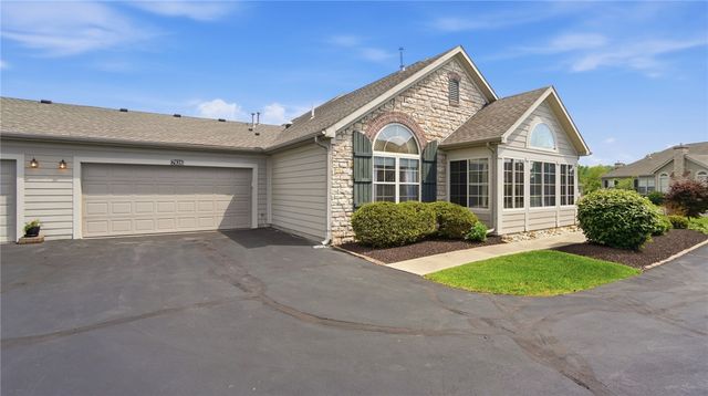 7026 Creekside Circle, Enon Vlg, OH 45324