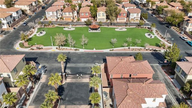 8908 Cambridge Glen Court, Las Vegas, NV 89149