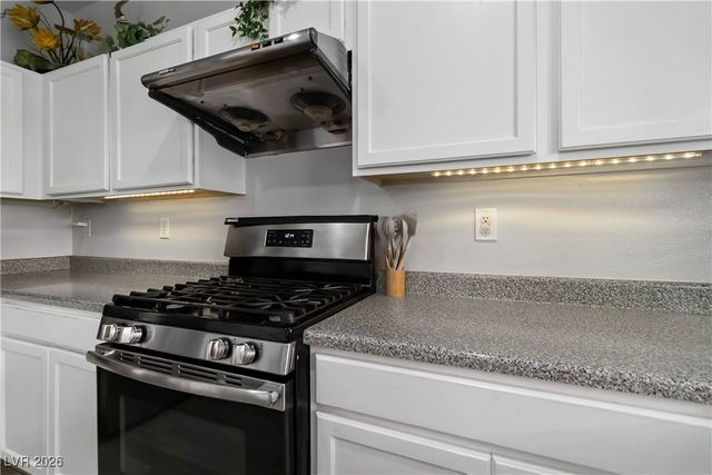 8908 Cambridge Glen Court, Las Vegas, NV 89149