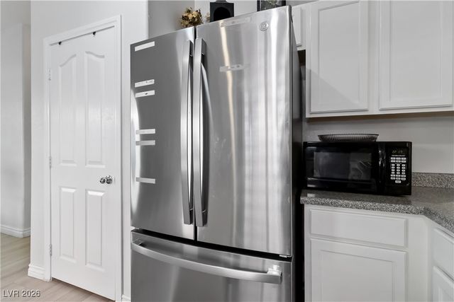 8908 Cambridge Glen Court, Las Vegas, NV 89149