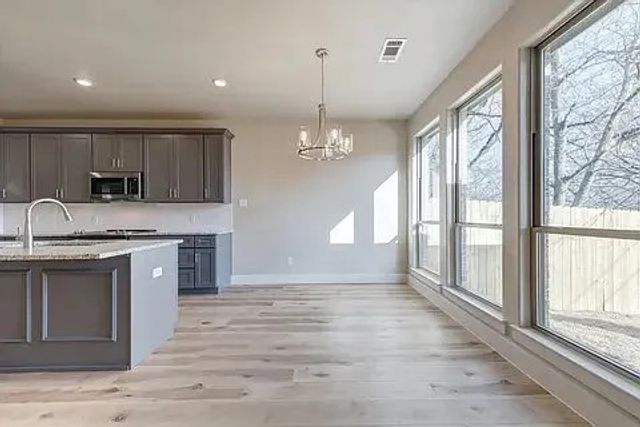 102 Hackberry Lane, Roanoke, TX 76262