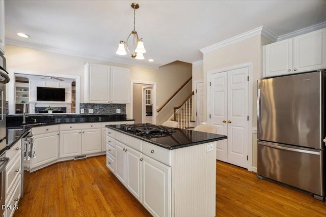 7253 Manor Oaks Drive, Raleigh, NC 27615