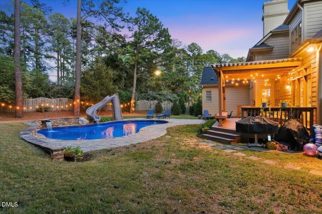 7253 Manor Oaks Drive, Raleigh, NC 27615