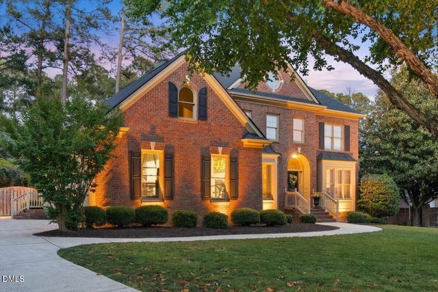 7253 Manor Oaks Drive, Raleigh, NC 27615
