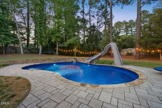 7253 Manor Oaks Drive, Raleigh, NC 27615