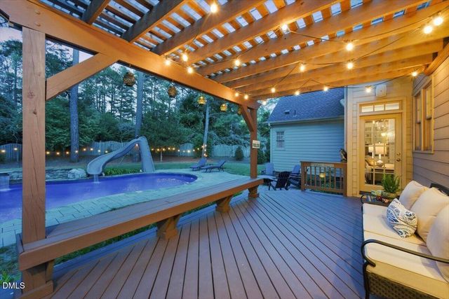 7253 Manor Oaks Drive, Raleigh, NC 27615