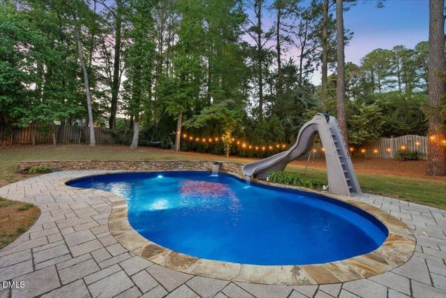7253 Manor Oaks Drive, Raleigh, NC 27615
