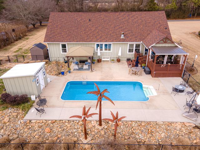 528 Magnolia Lane, Chatsworth, GA 30705