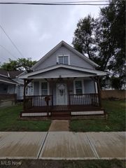 5628 Pacific Avenue, Cleveland, OH 44102