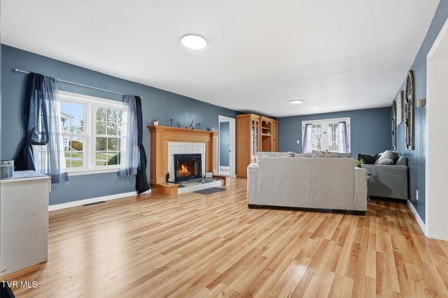 23077 Ahoy Lane, Abingdon, VA 24211