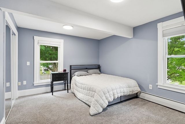 25 Pineywood Ave, Wilbraham, MA 01095