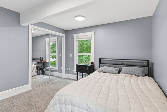 25 Pineywood Ave, Wilbraham, MA 01095