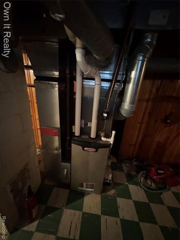 14805 Arlington Avenue, Allen Park, MI 48101