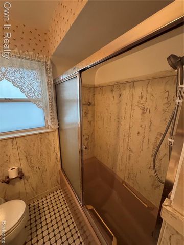 14805 Arlington Avenue, Allen Park, MI 48101