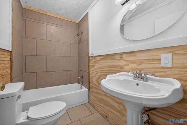 617 College Avenue, Boaz, AL 35957