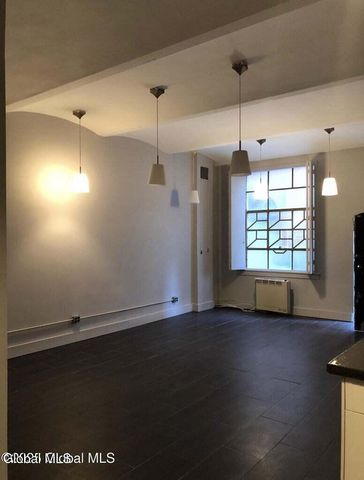 53 3rd Street 1E, Troy, NY 12180