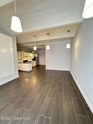 53 3rd Street 1E, Troy, NY 12180